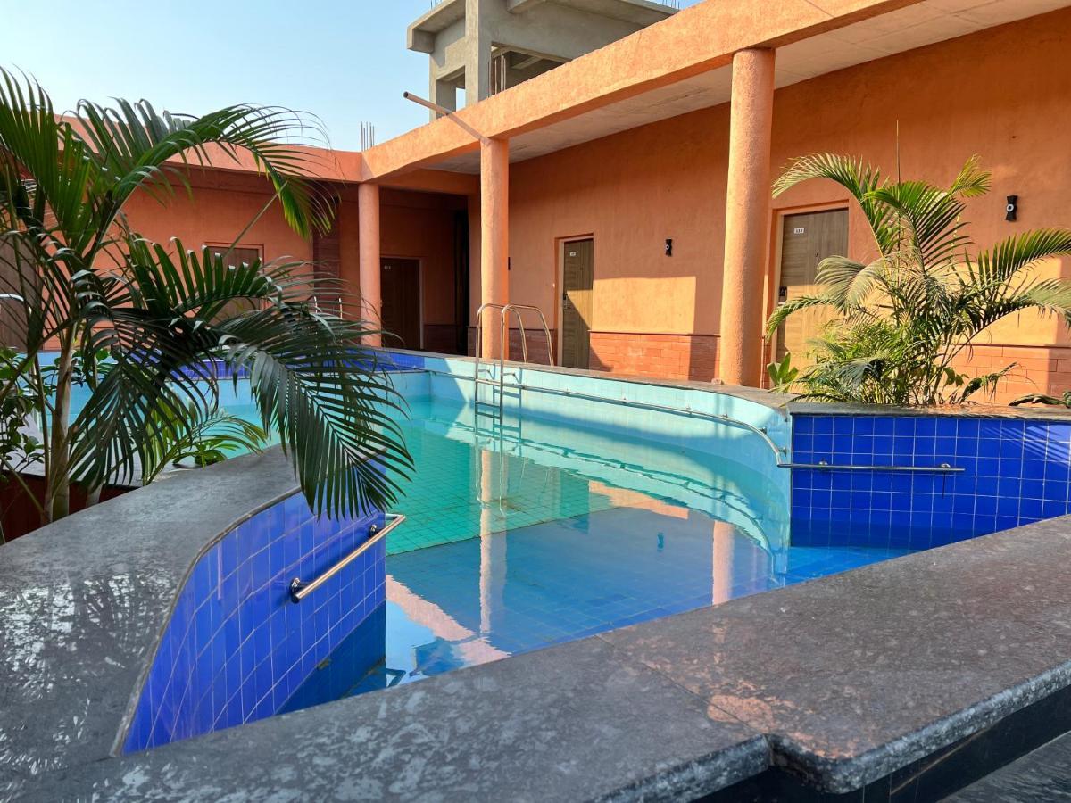 Santu Basil - An Eco Resort Bhavnagar Ngoại thất bức ảnh